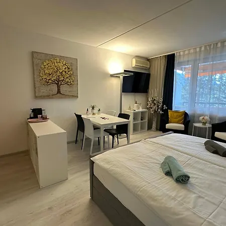 Apartment Direkt Am Luganersee Bissone